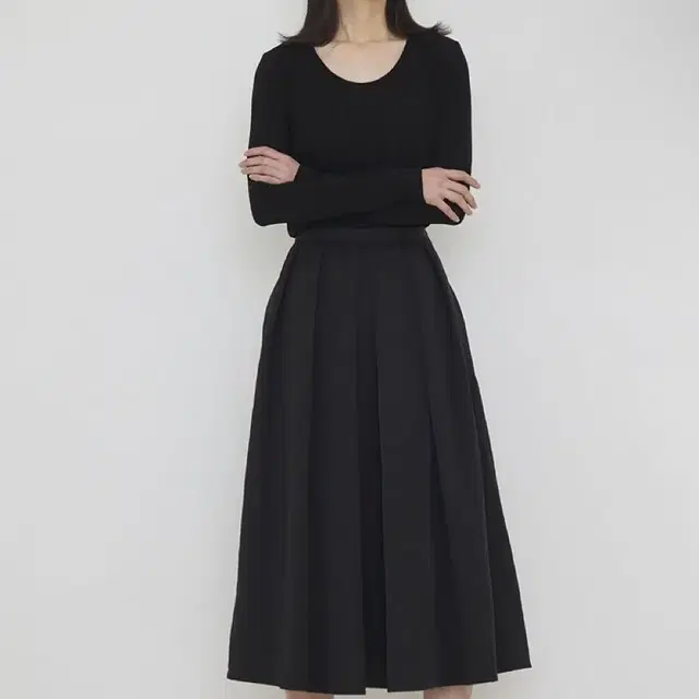 마누엘에기욤 스커트 Moist full black skirt 66