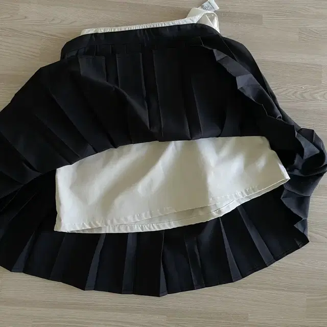 에옹쓰 플리츠스커트 garden twofold pleats skirt S