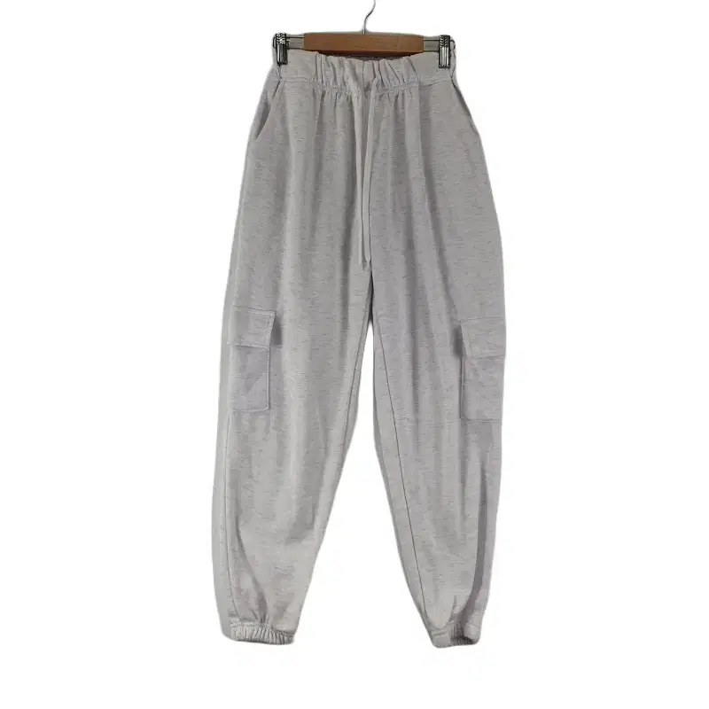 E4186 Women's FREE Gray Cargo Training Jogger Pants/Dirk