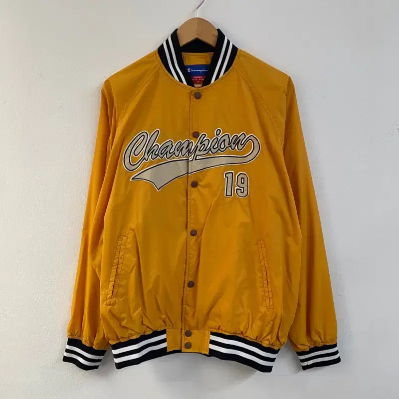 [105] Champion Varsity Jacket Yel