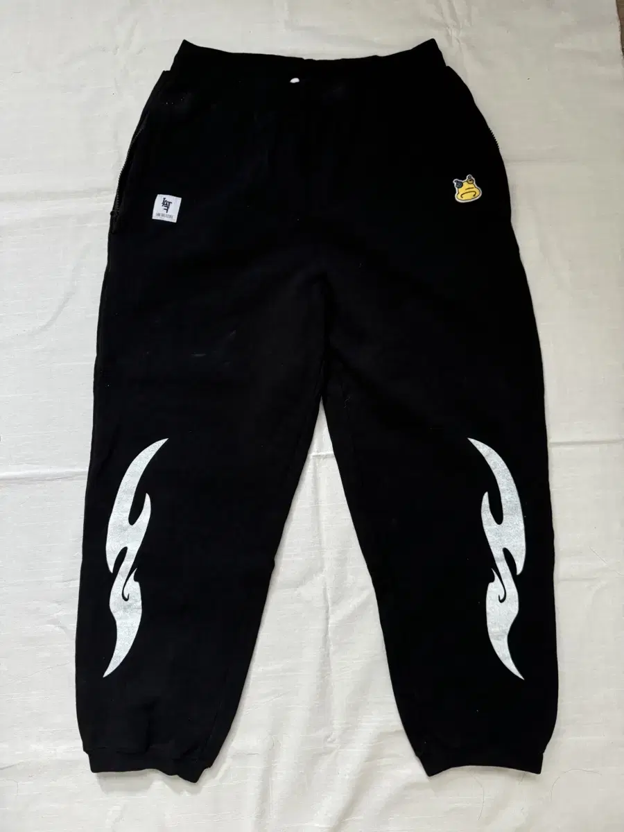 Happy People Gallery Training Jogger Pants