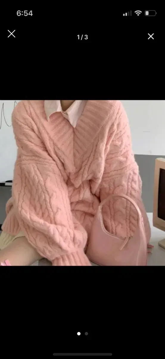 Pink pom-pom knit