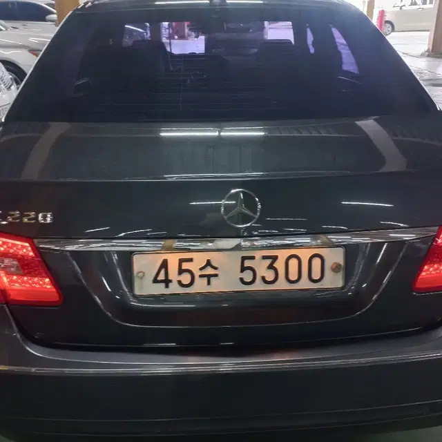 벤츠E220CDI 2011년 직거래