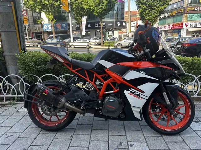 KTM RC390