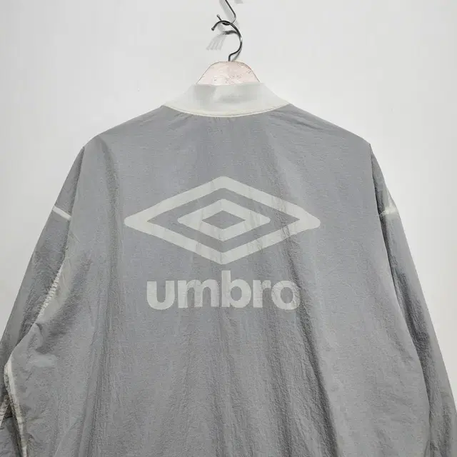 엄브로 UMBRO 빅로고 양면 봄버 자켓 점퍼 M