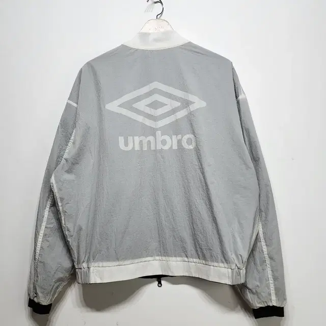 엄브로 UMBRO 빅로고 양면 봄버 자켓 점퍼 M