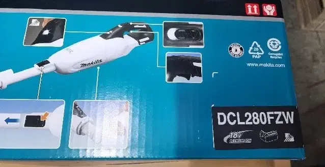 마끼다 18V 충전청소기 DCL280FZW 본체 화이트색상 BL모터