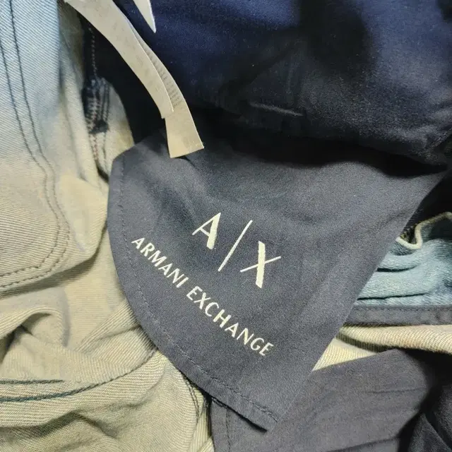 ARMANI EXCHANGE 아르마니 익스체인지 일자 스판데님