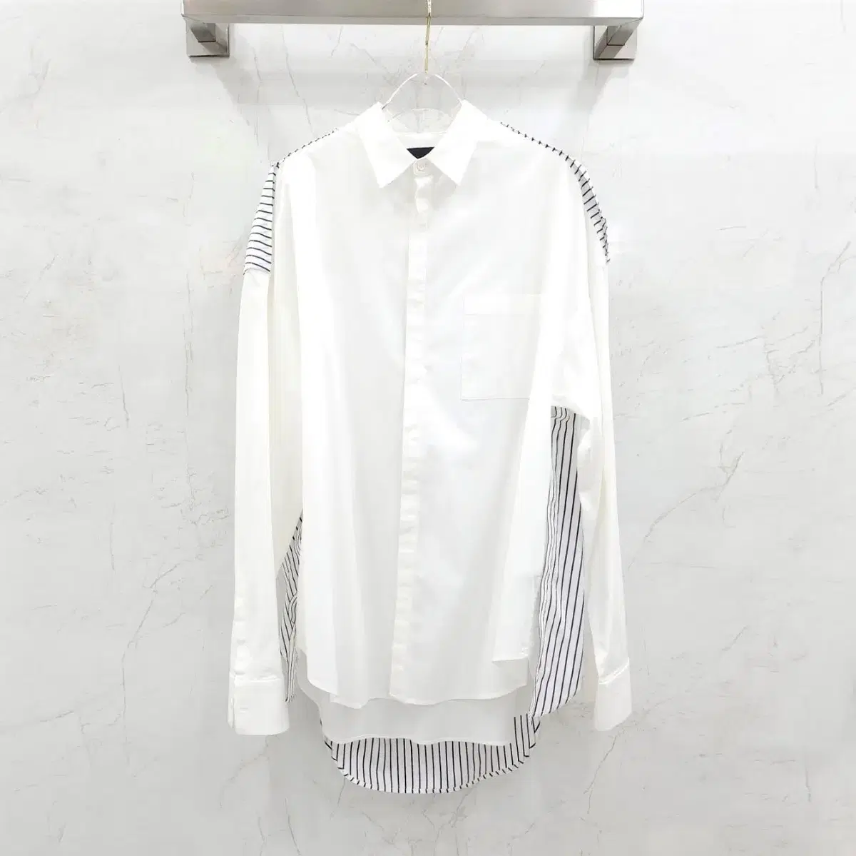 44 / Junji Striped Logo Embroidered Mixed Shirt