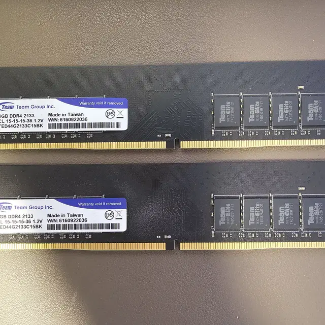 팀그룹 DDR4 2133 4GB RAM 2개 판매합니다