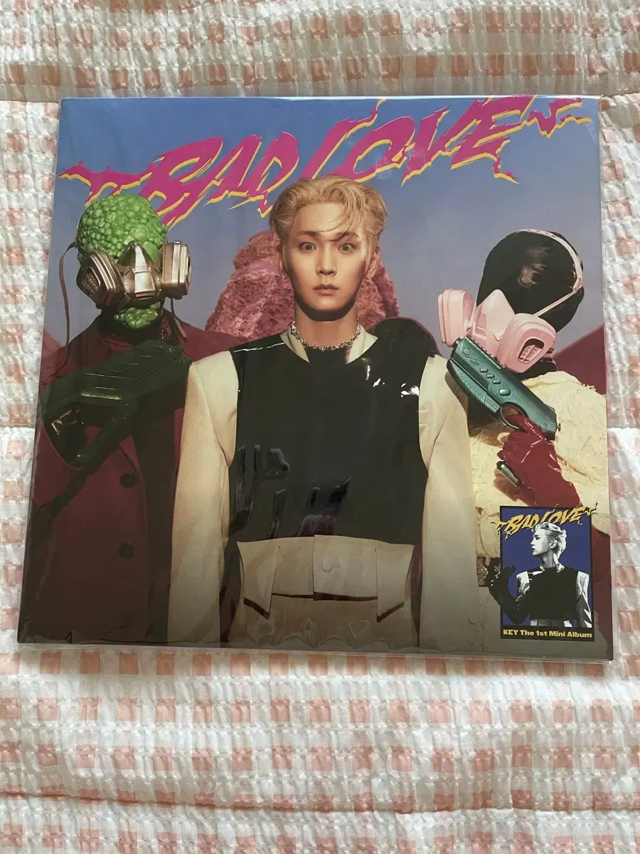 샤이니 키 배드러브 LP 개봉, 플레이x