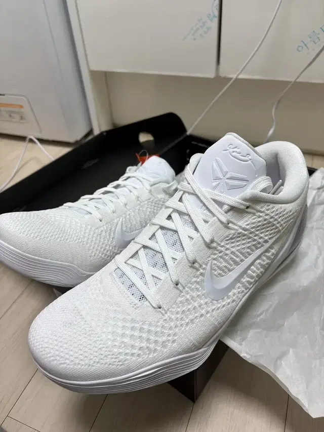 코비 Kobe 9 Elite low protro Halo 290mm