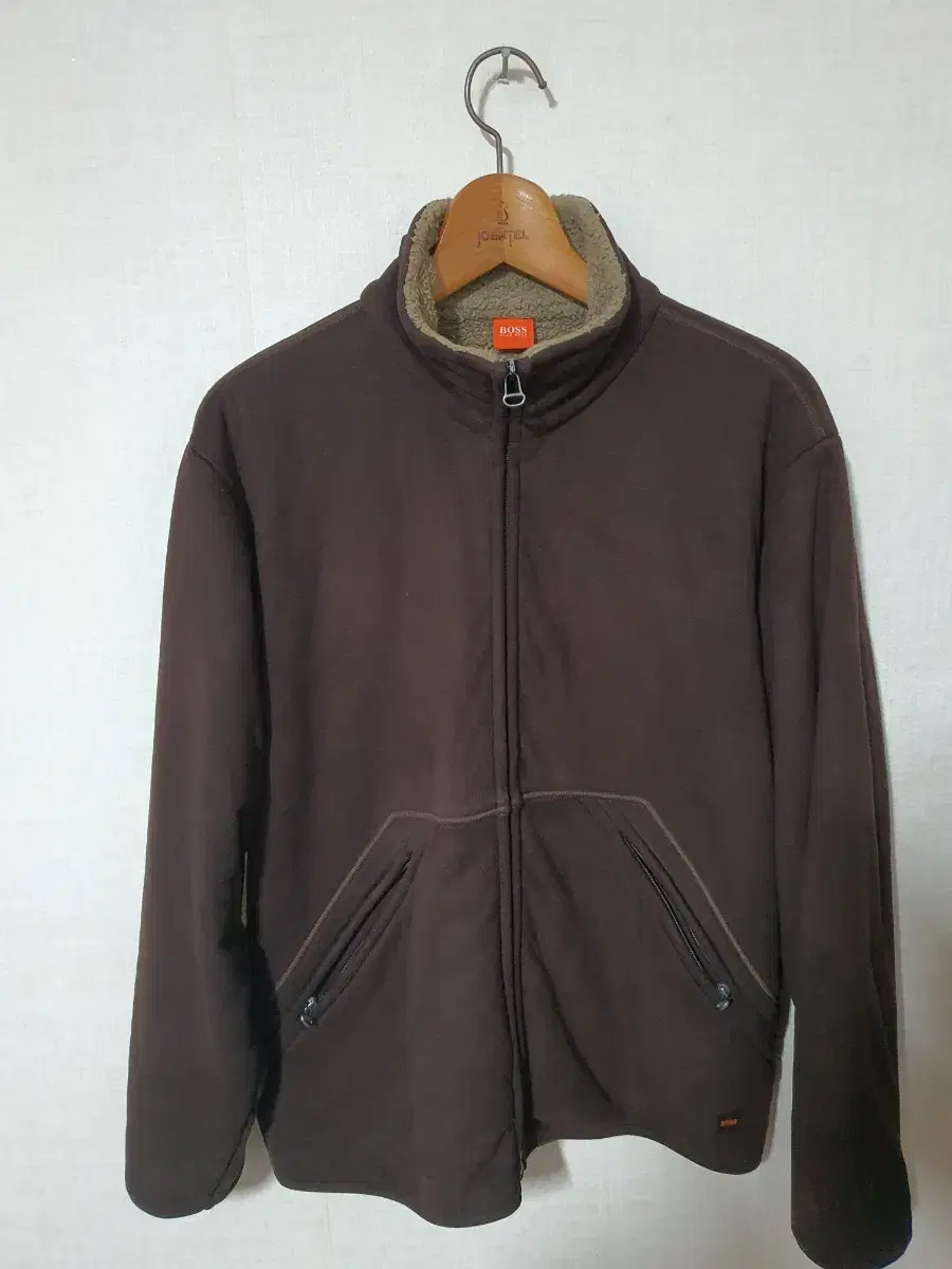 [Hugo Boss] Winter Jacket 105 almost new