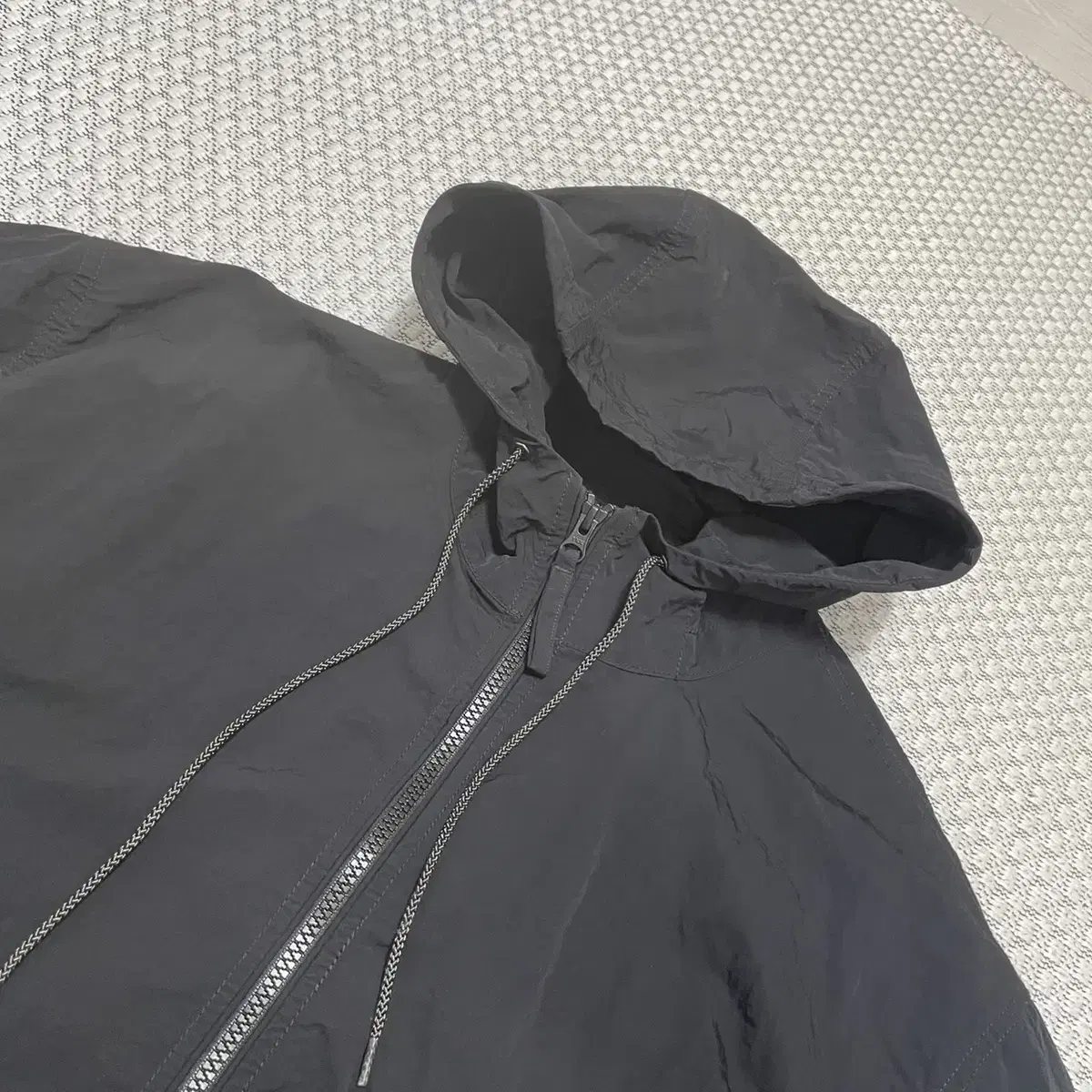 Espionage windbreaker hooded jacket size 95-100