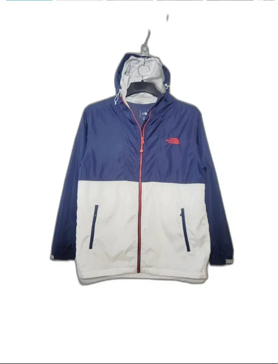 THE NORTH FACE The North Face Bom, Summer, and Fall Hoodie Windbreaker