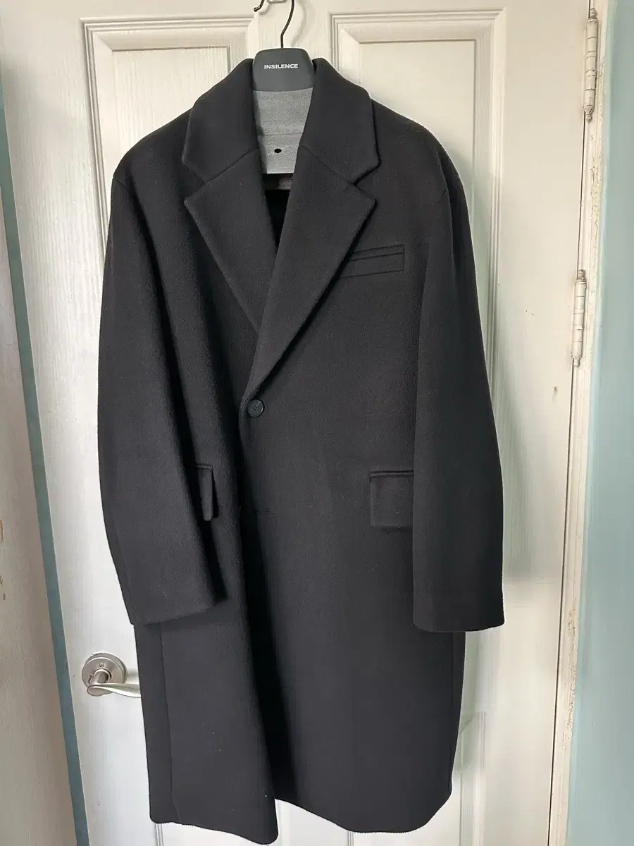 Insilence MTR cashmere double coat black size S is sold out.