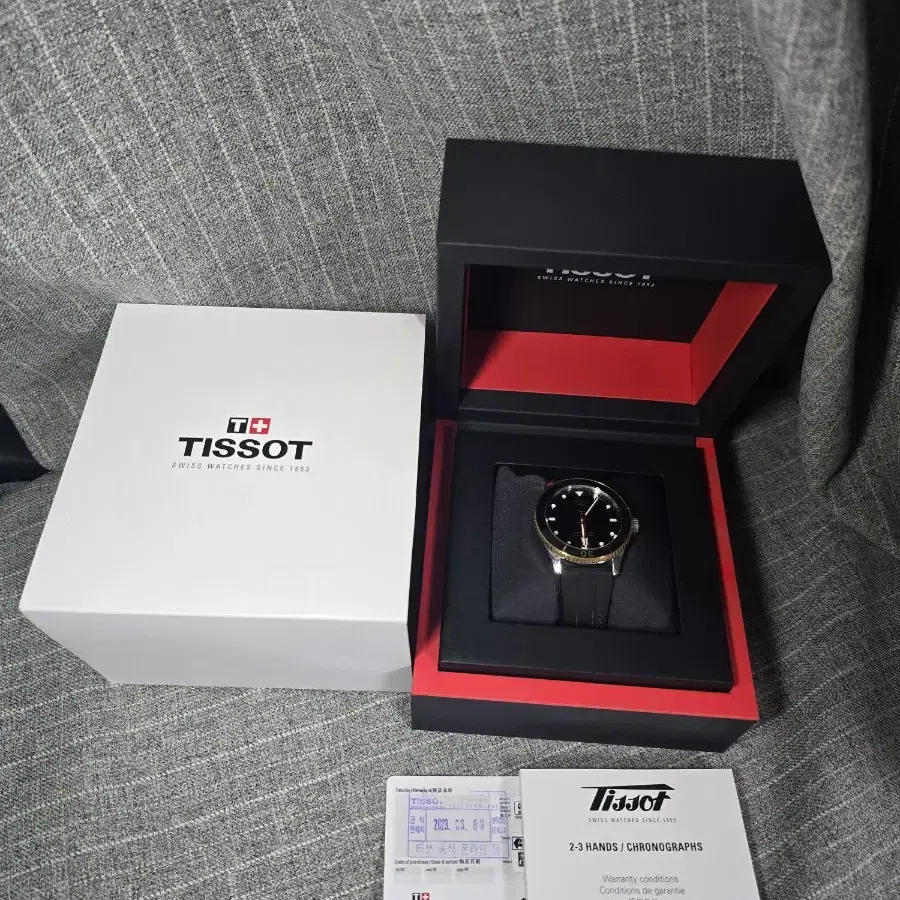 TISSOT 씨스타 1000 맨즈 손목시계 쿼츠