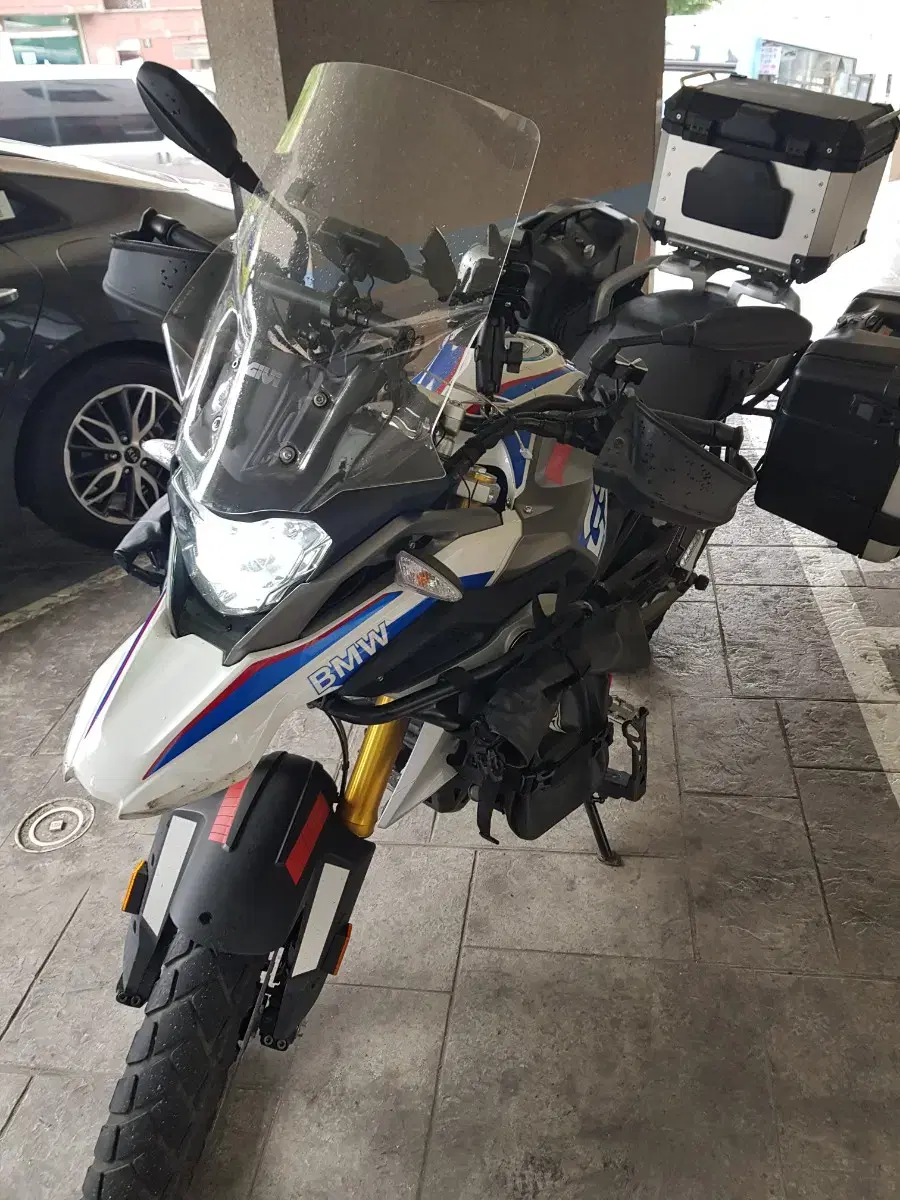 이번주만340에 급매  네고 불가G310GS 20년식 18@@@KM