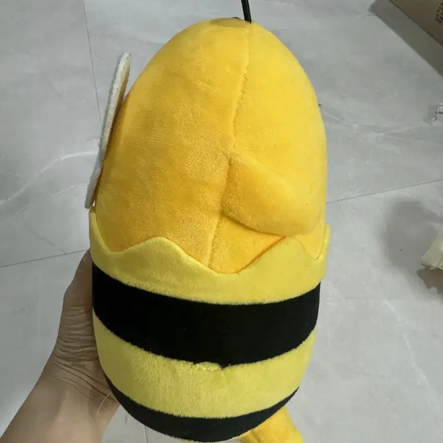 구데타마 꿀벌 봉제인형 30cm  산리오 정품