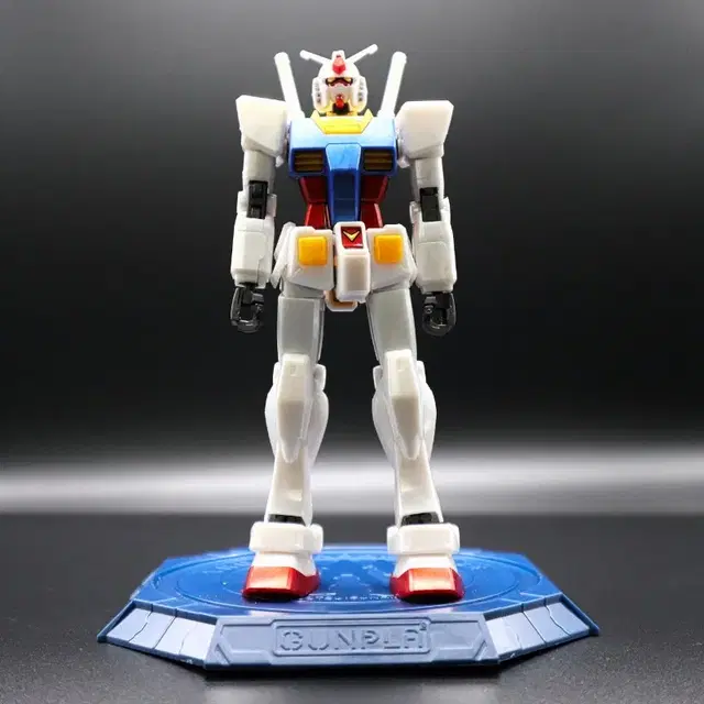 HG 1144건담 베이스 한정 RX-78-2 건담 메탈릭 글로스 인젝션