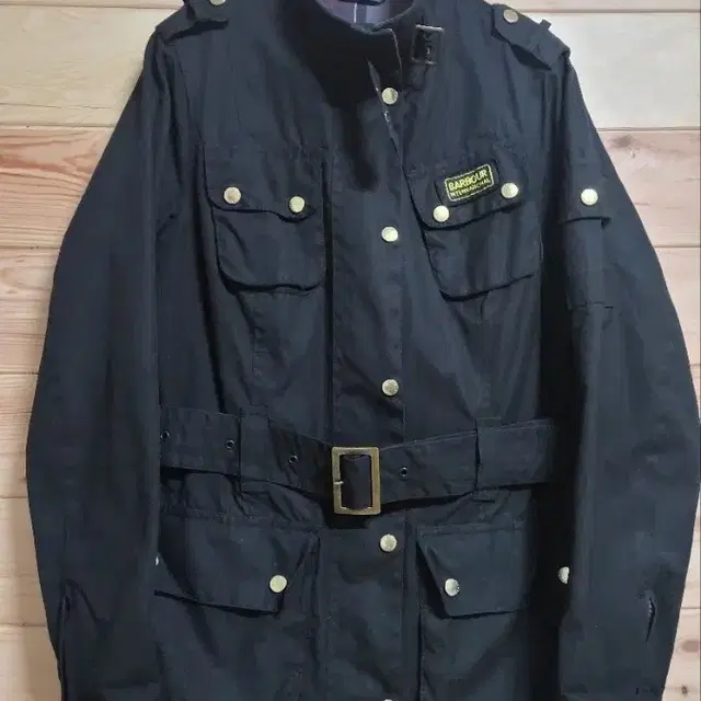 바버(BARBOUR) 인터네셔널 자켓