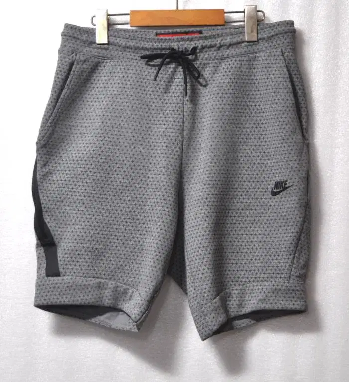 Nike Tech/Men's Fleece Short Pants(Waist32)