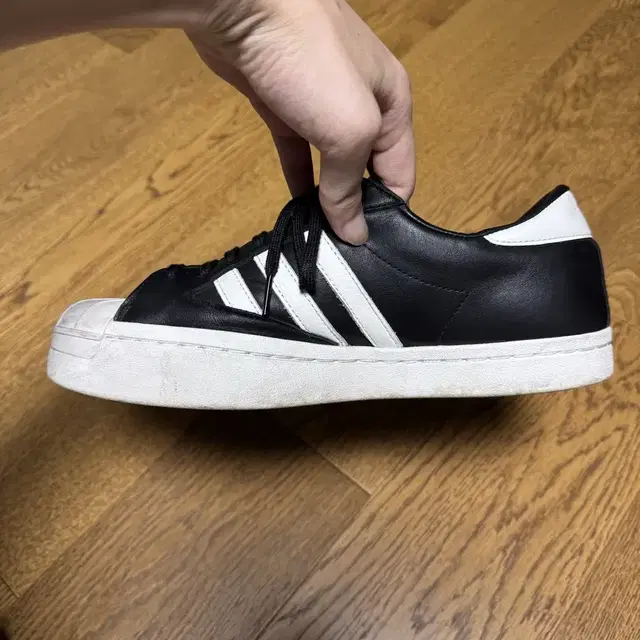 Y-3 요지스타 블랙 275 사이즈 풀박스