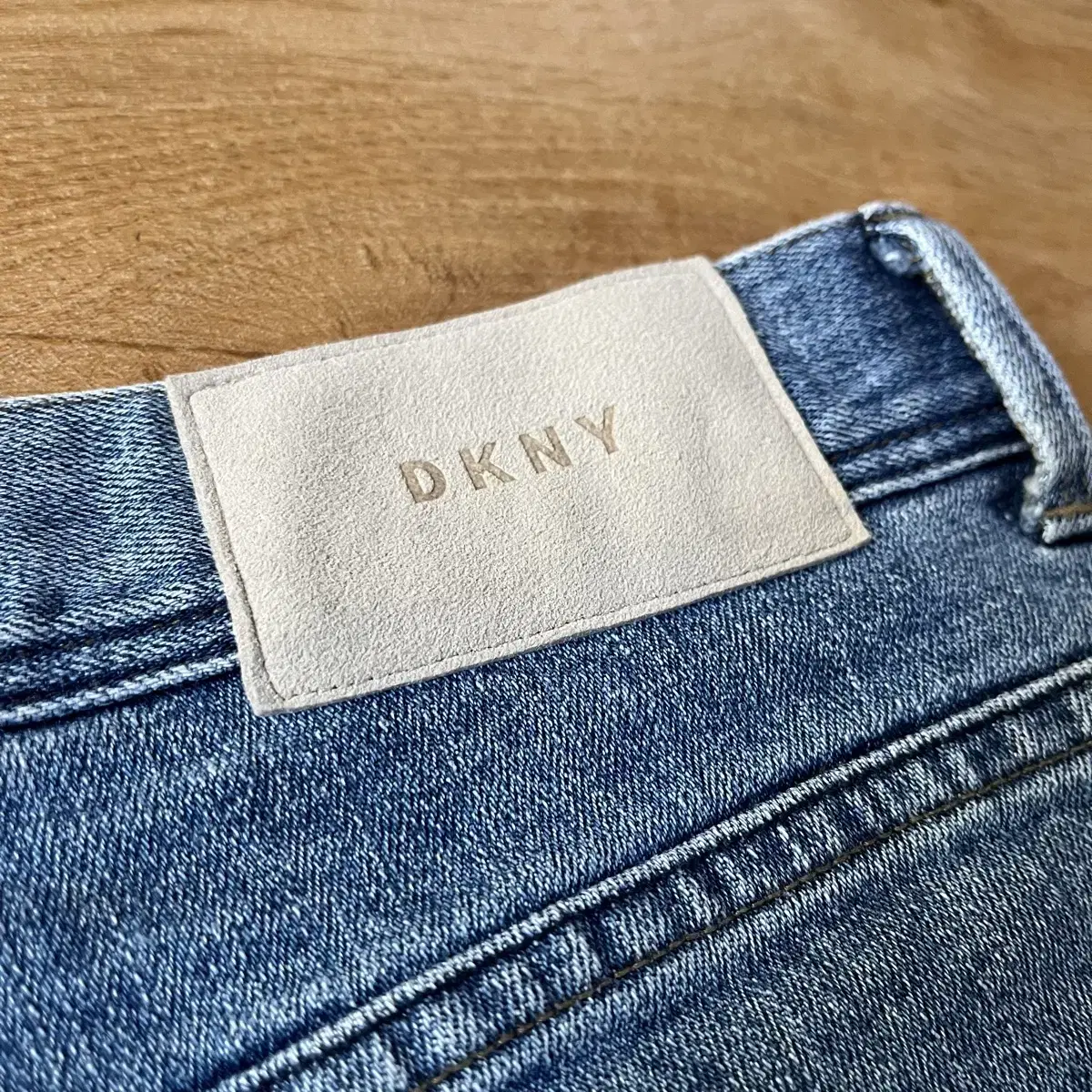 [33] dkny 연청바지