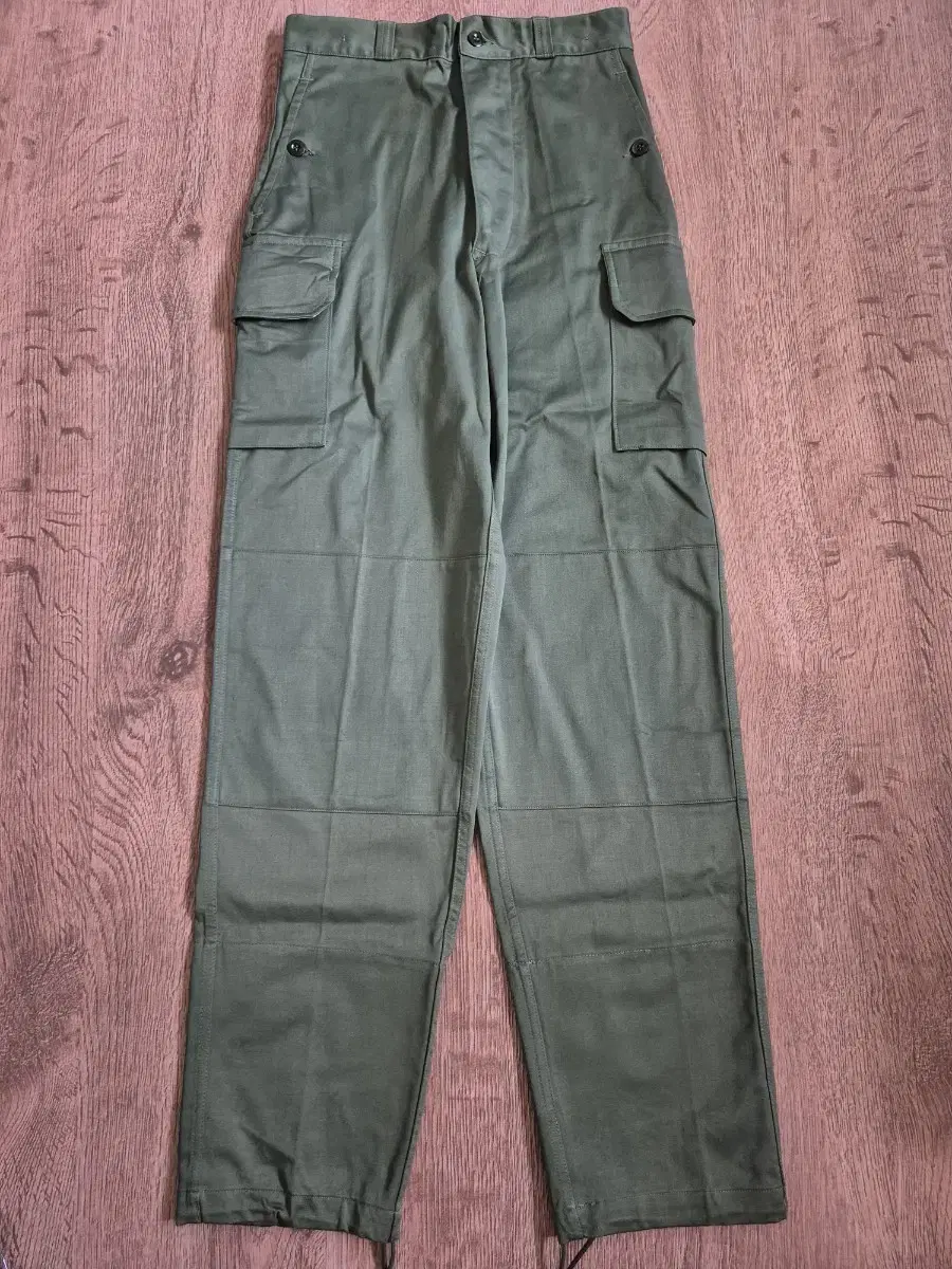 French army m-64 field cargo pants deadstock