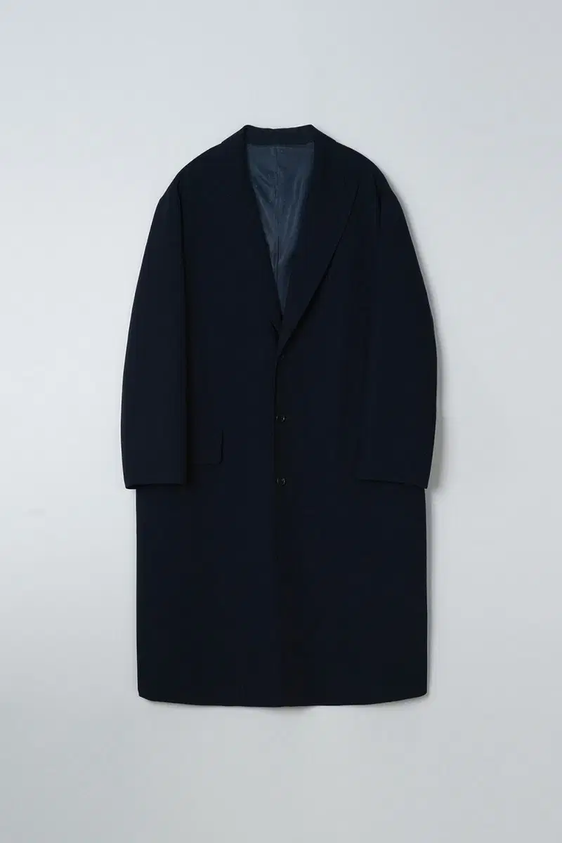 Double-faced hand-sewn coat in navy, size 3