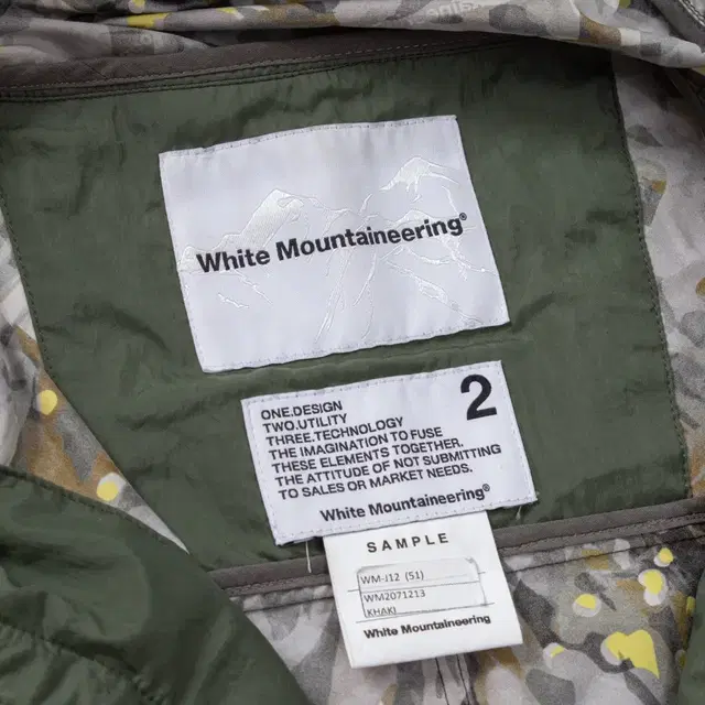 WHITE MOUNTAINEERING 화이트마운티니어링 피쉬테일 파카