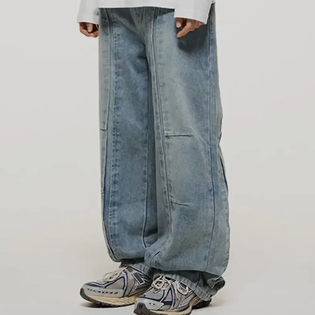 더콜디스트모먼트 청바지 TCM dart denim pants (sky b