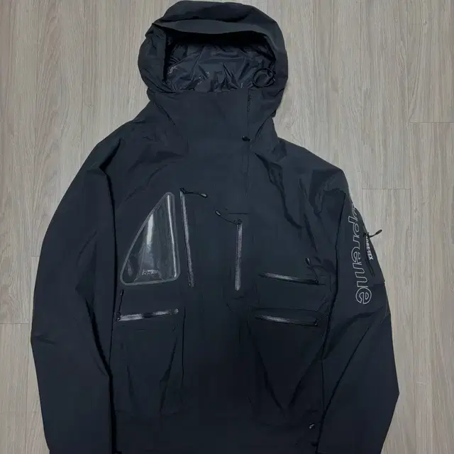 21fw supreme Goretex tech shell jacket