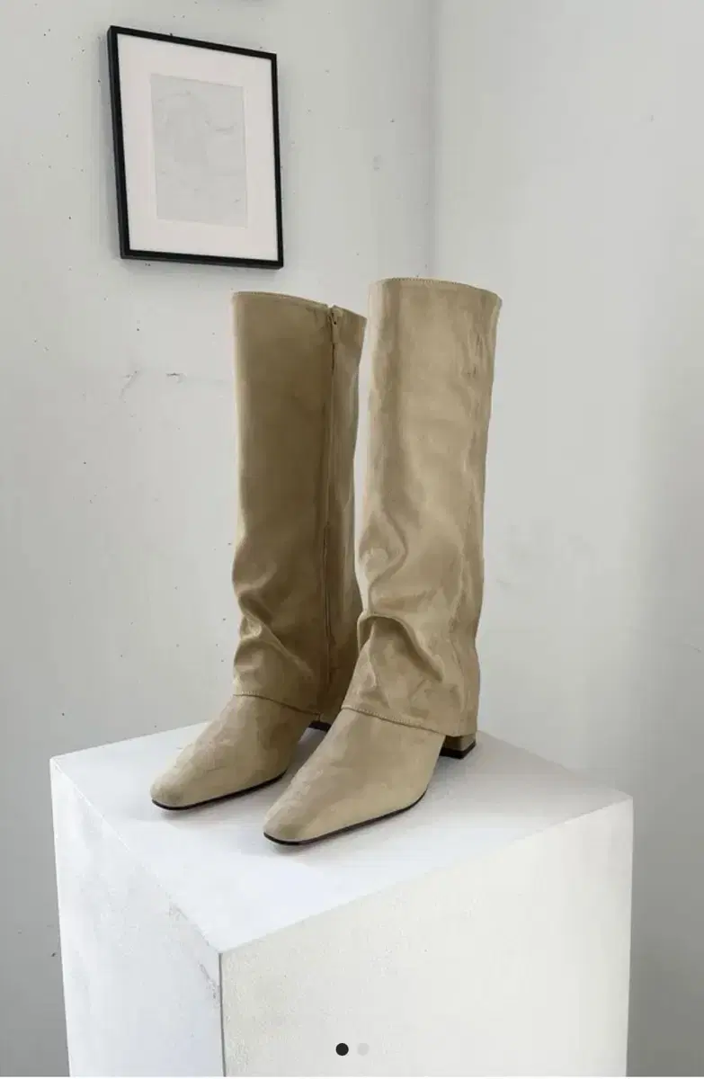 이너뮤트 레이어드 부츠 layered boots 스웨이드 베이지