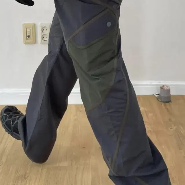 [1] sideservice LIZARD TRACK TROUSERS