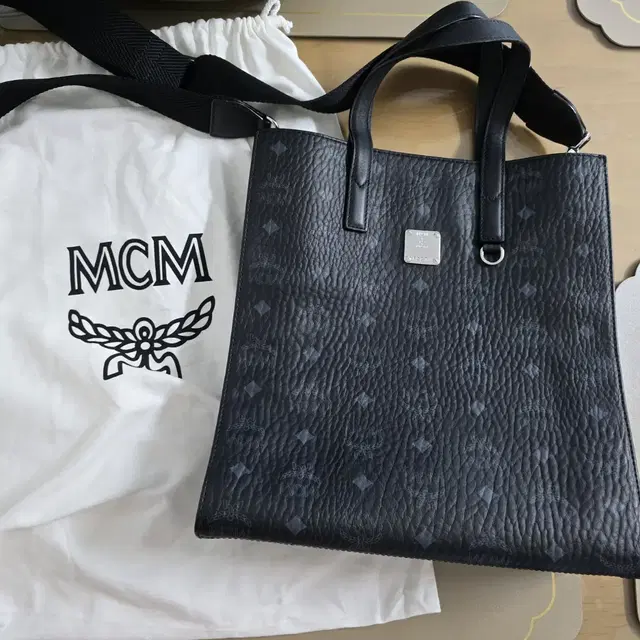 MCM AREN 비세토스 토트 Small 가방