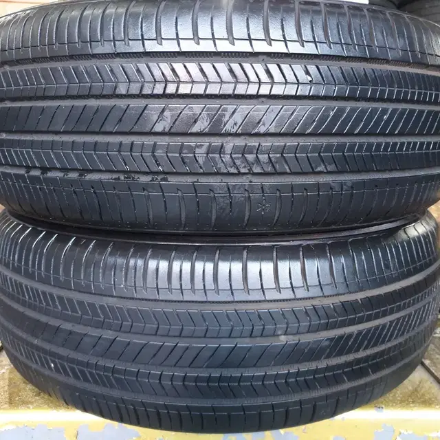 2155517중고타이어 솔루스 TA51 215/55R17 94V 2본세트