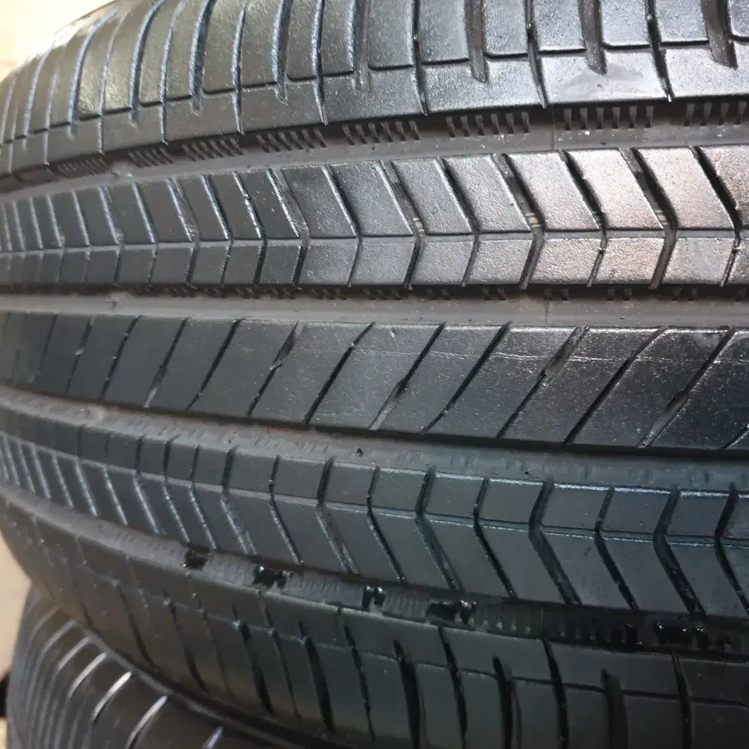 2155517중고타이어 솔루스 TA51 215/55R17 94V 2본세트