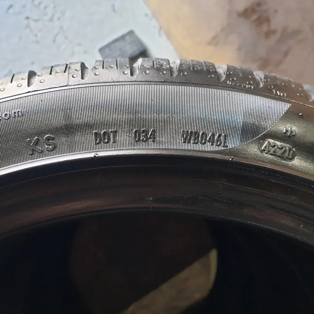 중고타이어 피렐리 피제로 올시즌 235/45R 18 94V 2본세트