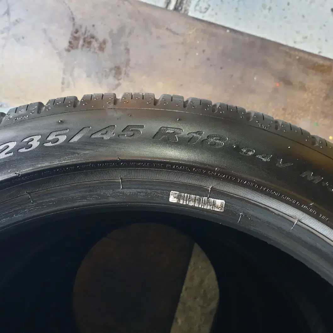 중고타이어 피렐리 피제로 올시즌 235/45R 18 94V 2본세트