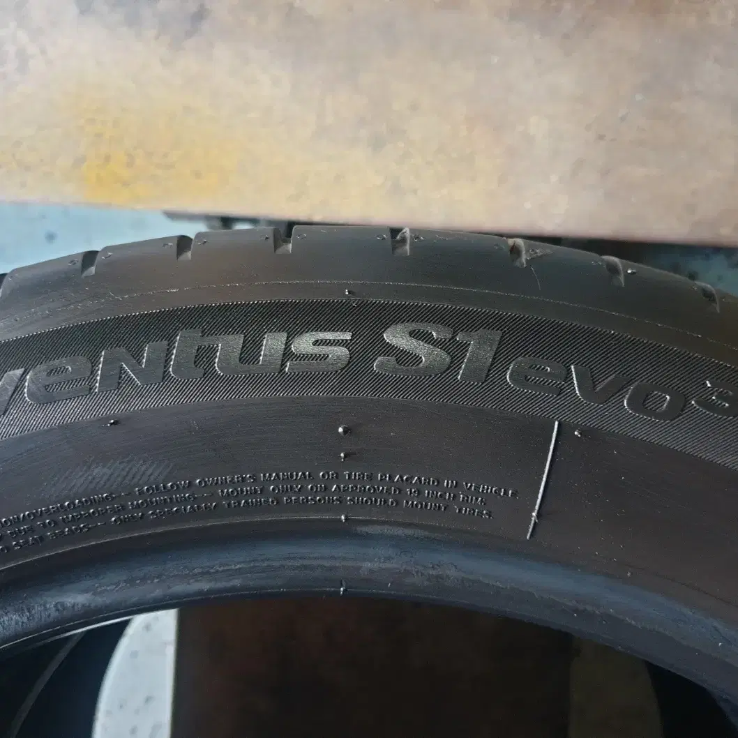 2554519중고타이어 한국 벤투스S1EVO3 255/45R19 2본세트