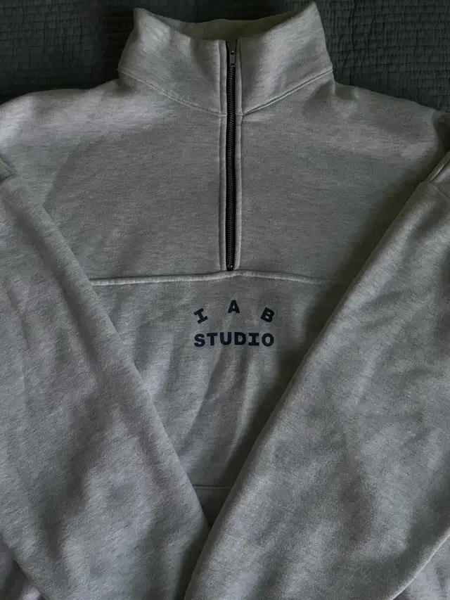 IAB STUDIO HALF ZIP-UP L