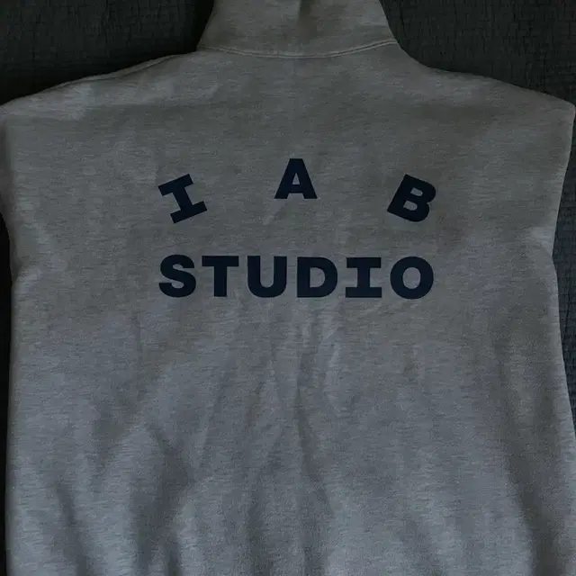 IAB STUDIO HALF ZIP-UP L