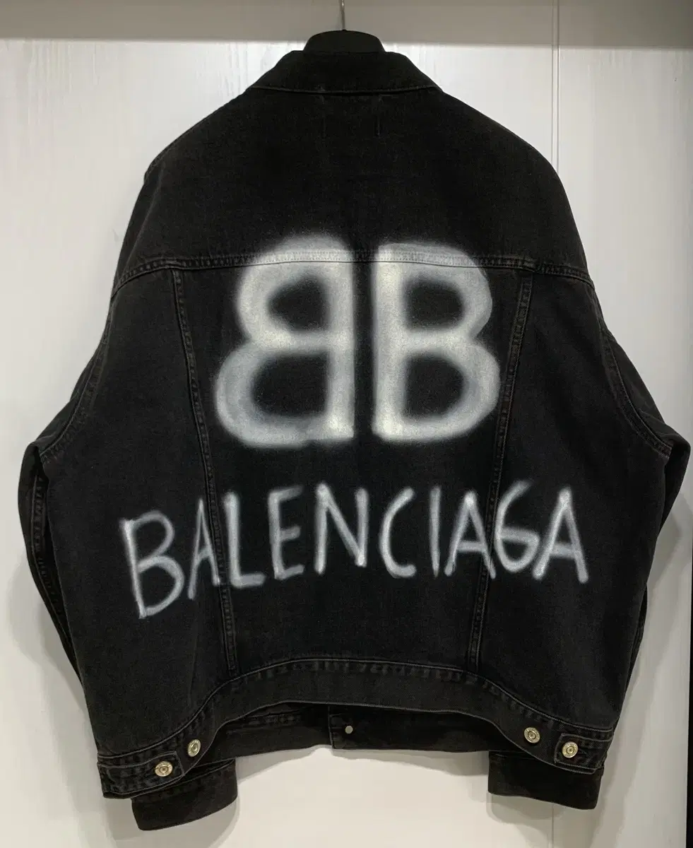 [XS]Balenciaga Sprayed denim jacket Black blue distressed painted overfit