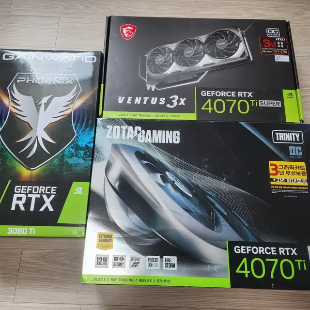 그래픽 카드 지포스 RTX 3080 Ti/ 4070 TI/거의 새것