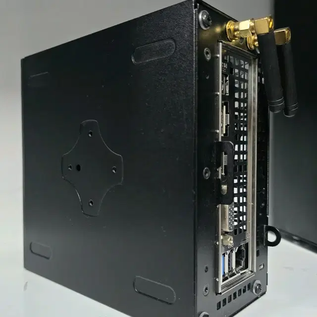 미니PC (I3 7100) ASROCK DESK MINI WIFI가능