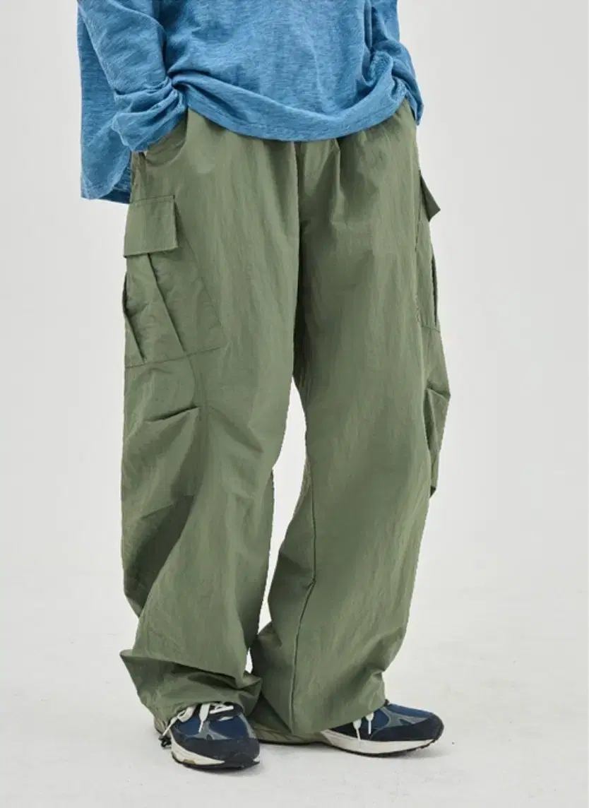 [3] Balut Curved Line Parachute Cargo Pants Olive