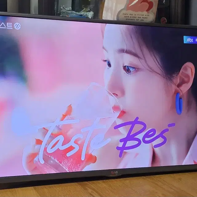 LG 42인치 FHD LED TV 판매해요.