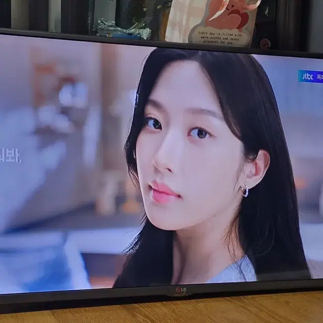 LG 42인치 FHD LED TV 판매해요.