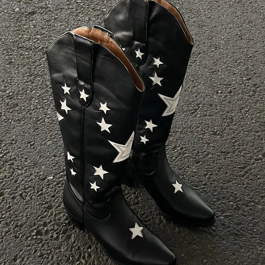 BADBLUE Leather Cowboy Boots Black